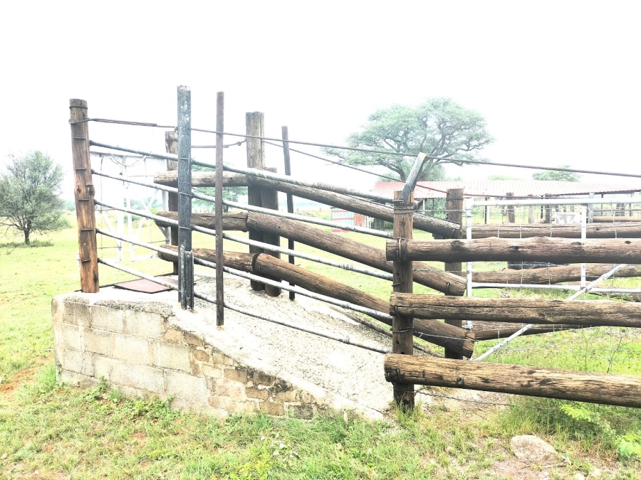 4 Bedroom Property for Sale in Jan Kempdorp Rural Northern Cape